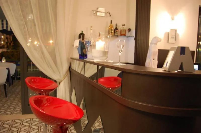 Hotel New Burlamacco Lido di Camaiore 2*,