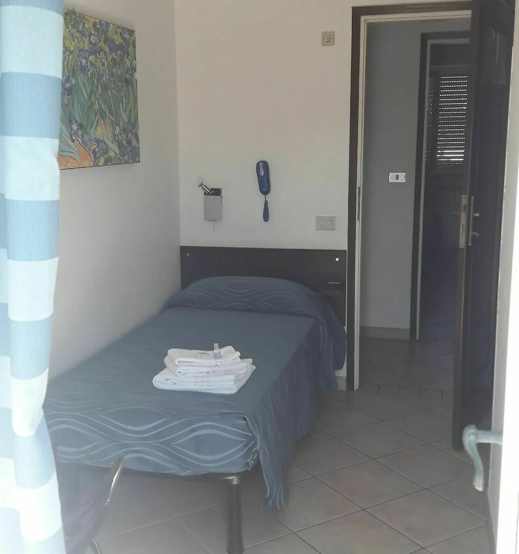 Hotel New Burlamacco Lido di Camaiore 2*,  Itália